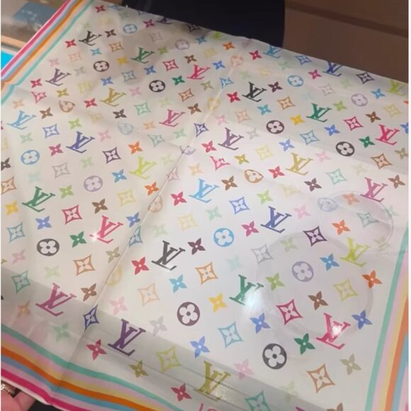 Louis Vuitton Shawl - Picture 2 of 2